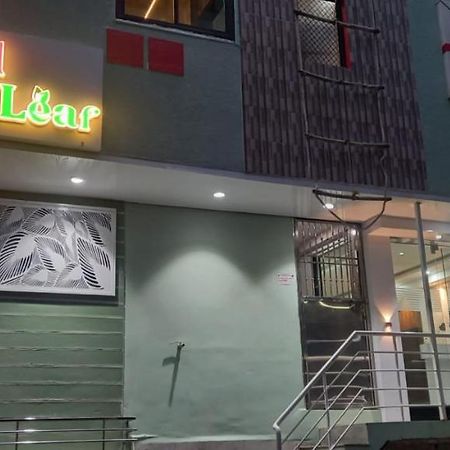 Green Leaf Hotel 乌贾因 外观 照片